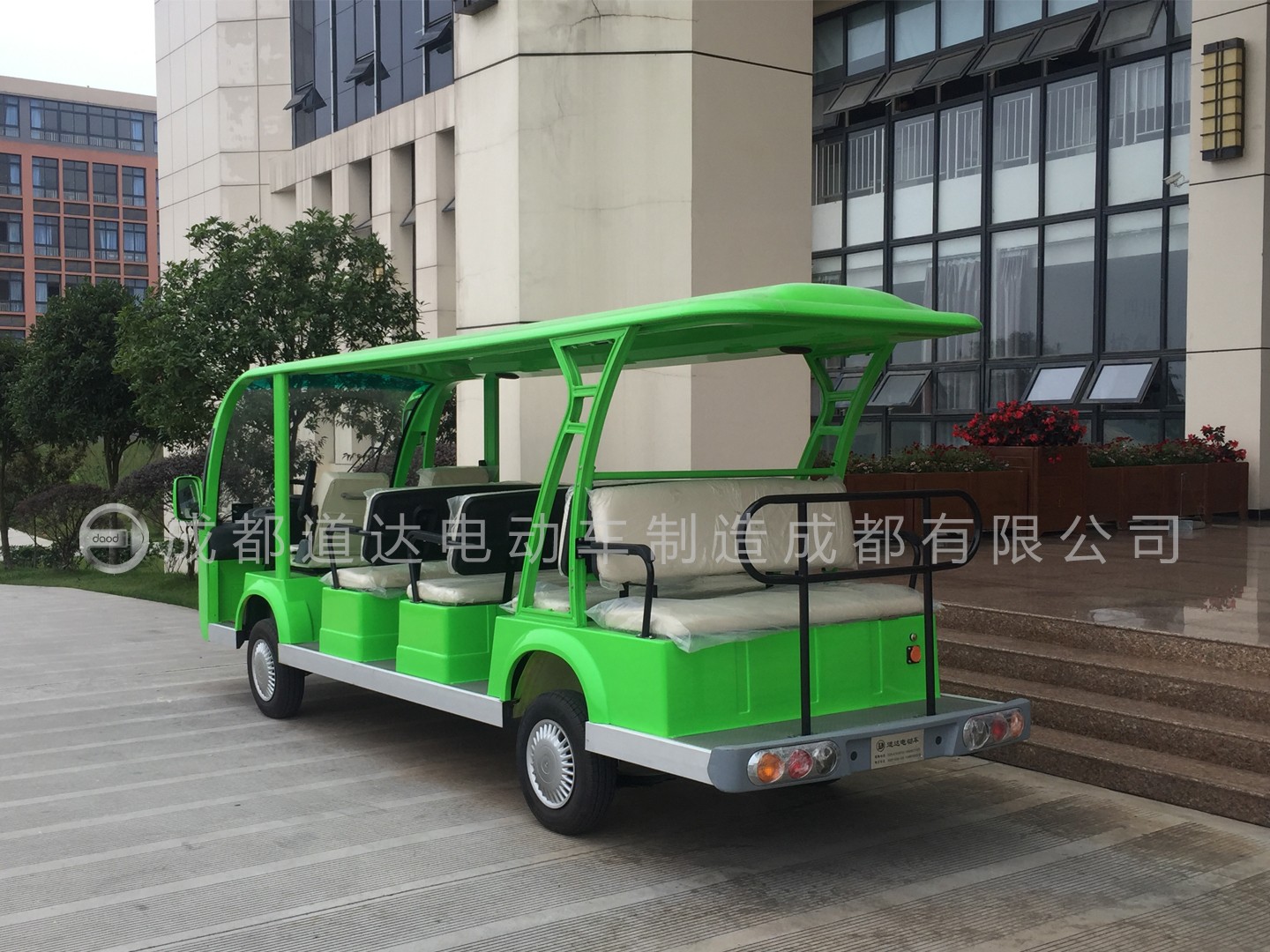 專業(yè)電動(dòng)巡邏車、電動(dòng)觀光車制造商