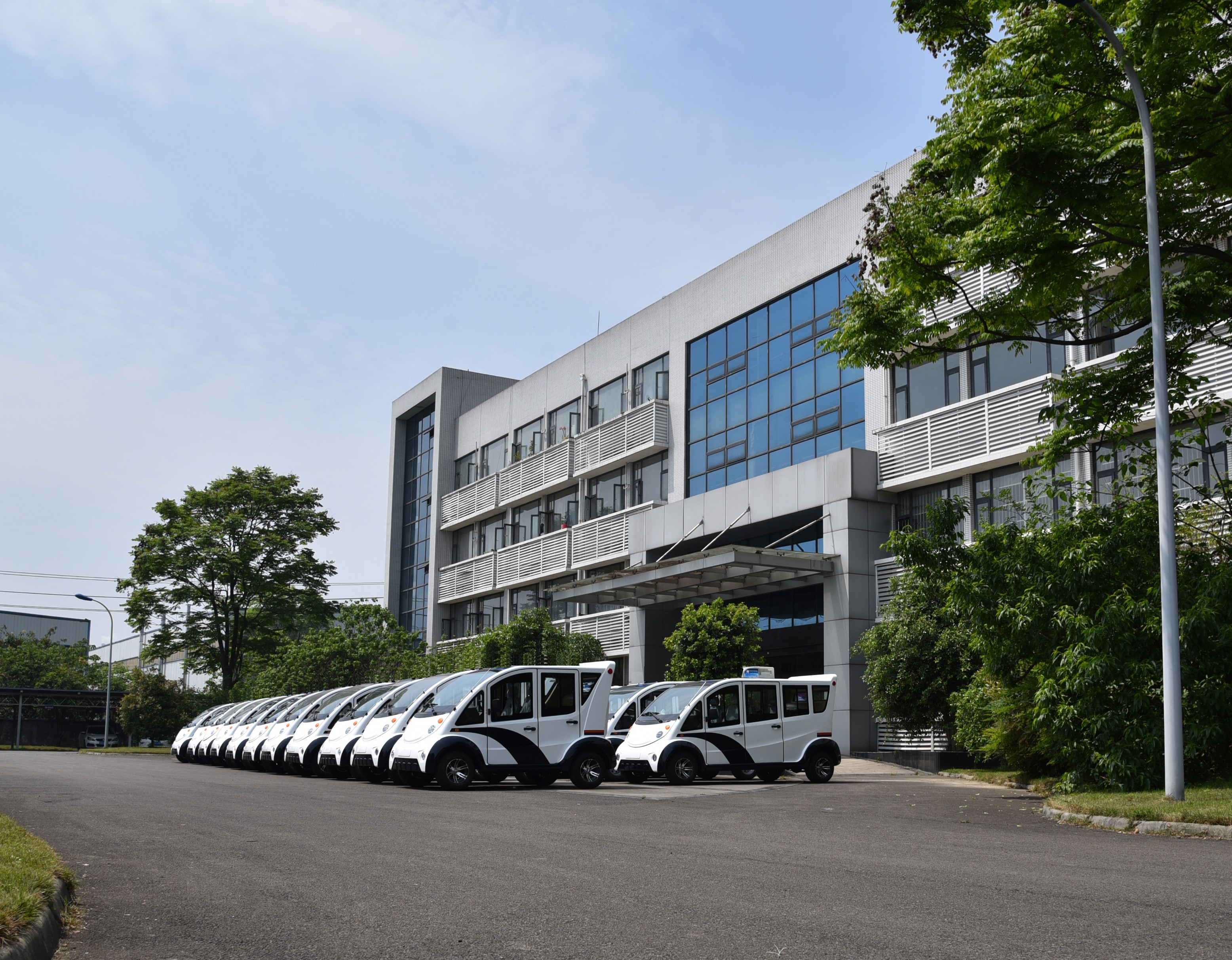 專業(yè)電動巡邏車、電動觀光車制造商